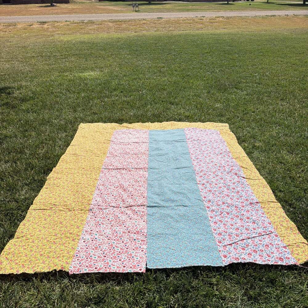 74x89 Quilt Topper Machine Sewn Vintage Floral & Fabric Yellow Blue White Red